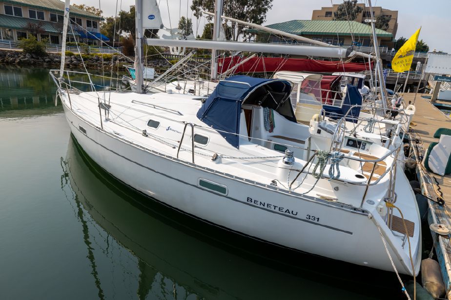 33 Beneteau Aventure 30