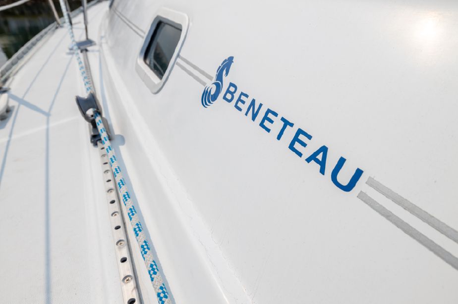 33 Beneteau Aventure 40